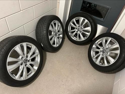 Volkswagen Kumho Zomerbanden, Auto-onderdelen, Banden en Velgen, Banden en Velgen, Zomerbanden, 17 inch, 215 mm, Personenwagen