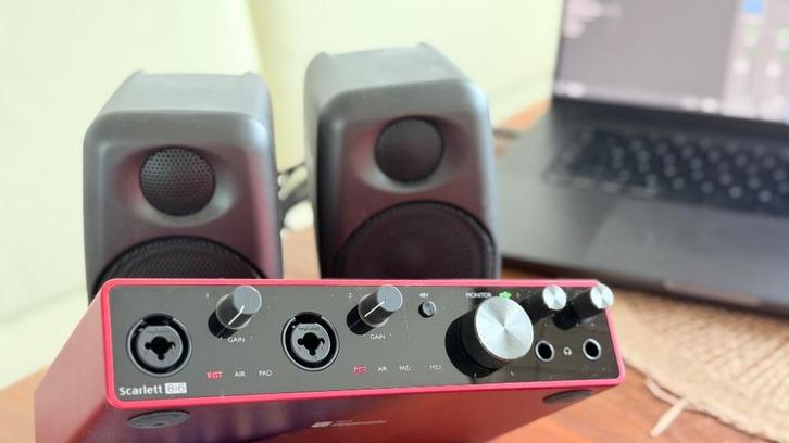 Audio interface Focusrite Scarlett 8i6 3rd Gen, Audio, Tv en Foto, Professionele Audio-, Tv- en Video-apparatuur, Zo goed als nieuw