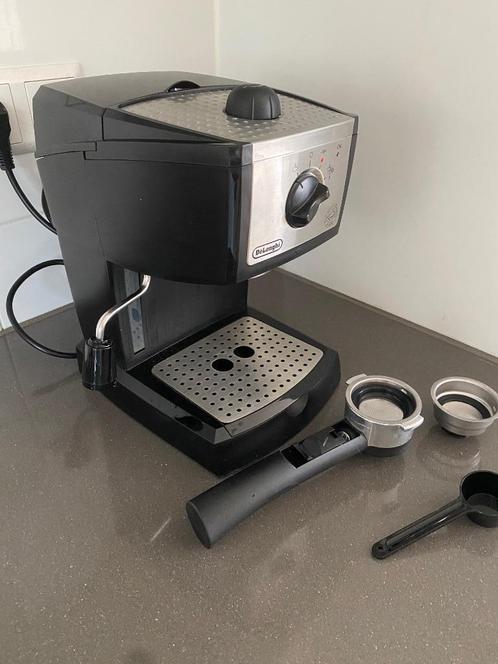 Espresso apparaat DeLonghi in uitstekende staat, Witgoed en Apparatuur, Koffiezetapparaten, Zo goed als nieuw, Gemalen koffie