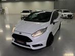 Ford Fiesta 1.6 ST2 182PK CRUISE/AIRCO/RECARO/STOELVERWARMIN, Voorwielaandrijving, 4 cilinders, Leder en Stof, Wit