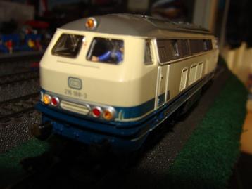 Märklin 3374 H0 Diesellocomotief BR 216 HV digitaal beschikbaar voor biedingen