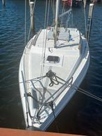 Leuke compacte zeilboot – vaarklaar, Ophalen