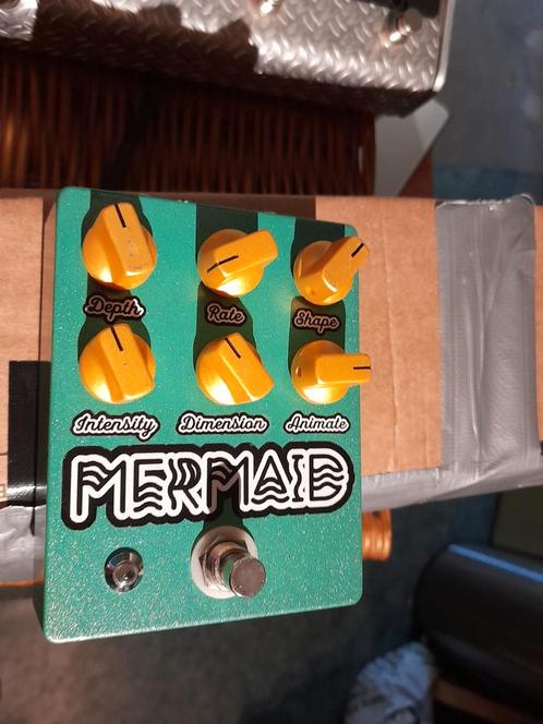 FA Effects Mermaid (Earthquaker Devices Sea Machine clone.), Muziek en Instrumenten, Effecten, Zo goed als nieuw, Chorus, Delay of Echo