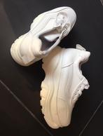 Nieuwe witte sneakers hippe dikke zool Truffle collection, Kleding | Dames, Schoenen, Nieuw, Ophalen of Verzenden, Wit, Sneakers of Gympen