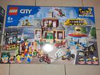 Lego City - Marktplein - 60271 Nieuw, Kinderen en Baby's, Speelgoed | Duplo en Lego, Ophalen of Verzenden, Nieuw, Complete set