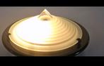 Memphis stijl Massieve piramide wand- of plafondlamp moderni, Huis en Inrichting, Lampen | Plafondlampen, Ophalen, Zo goed als nieuw