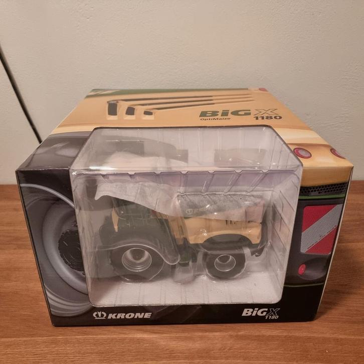 Krone Big X 1180 met Gras- en Maisbek ROS, Hobby en Vrije tijd, Modelauto's | 1:32, Zo goed als nieuw, Tractor of Landbouw, Overige merken