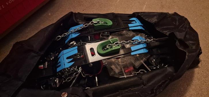 Sneeuwkettingen Maggi Trak Catrakn215, Auto diversen, Sneeuwkettingen, Nieuw, Ophalen