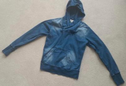 Diesel hoodie maat s maat 36 blauw spijkerstof merk truien, Kleding | Dames, Truien en Vesten, Zo goed als nieuw, Maat 36 (S)