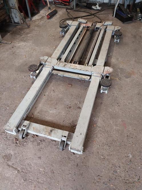 Poetsbrug hefbrug schaarbrug bandenbrug verrijdbaar, Auto diversen, Autogereedschap, Gebruikt, Ophalen