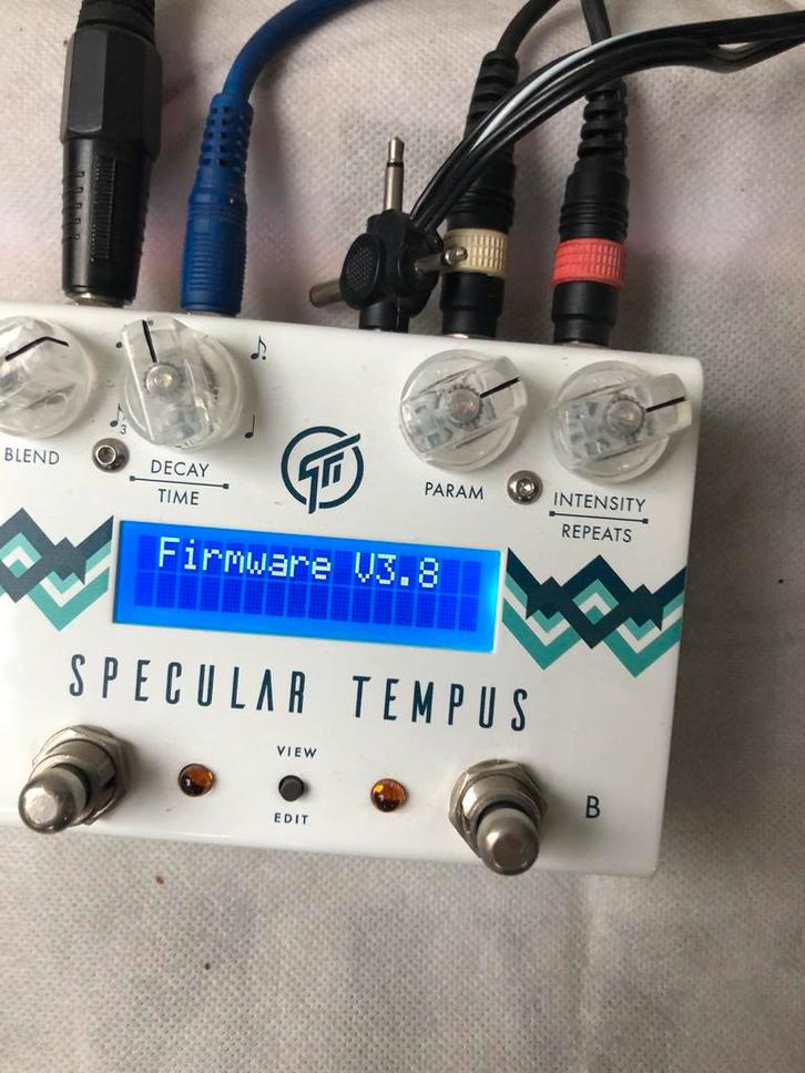 Gfi Specular Tempus reverb/delay pedaal, Muziek en Instrumenten, Effecten, Zo goed als nieuw, Reverb, Ophalen of Verzenden