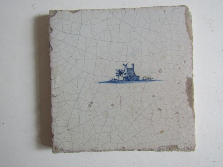 een 17e eeuwse tegel met een huisje in de polder., Antiek en Kunst, Antiek | Wandborden en Tegels, Ophalen of Verzenden