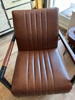 Heerlijke stoel bruin met metalen poot, Huis en Inrichting, Fauteuils, Ophalen, Gebruikt, Metaal