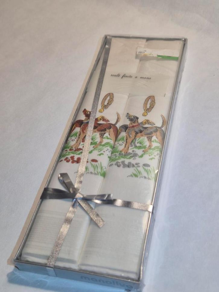 Vintage handgemaakte Manoliva Zakdoeken - Nieuw in Doos, Antiek en Kunst, Antiek | Kleden en Textiel, Verzenden