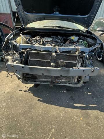 Voorfront Toyota Auris Touring Sports ('13-'19) beschikbaar voor biedingen