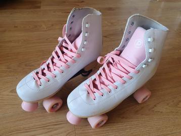 Verstelbare rolschaatsen adjustable rollerskates skates roze beschikbaar voor biedingen