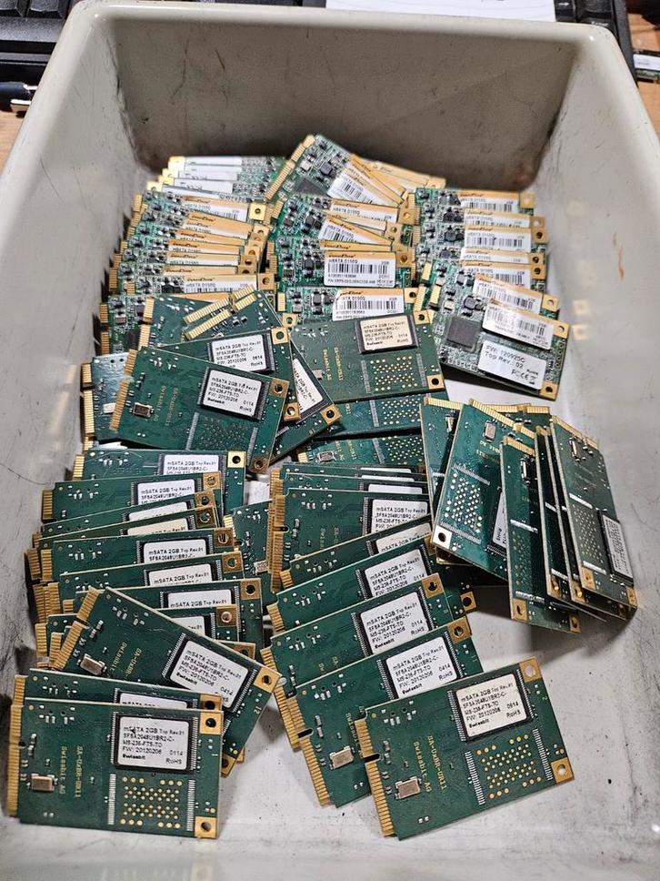 Verschillende merken 2gb msata ssd strip, Computers en Software, Harde schijven, Gebruikt, Laptop, Intern, SSD, Ophalen of Verzenden