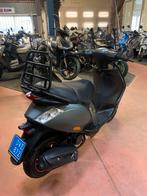 Gebro scooters : Piaggio zip S 25KM SNOR BJ2020, Ophalen, Gebruikt, Zip, Benzine