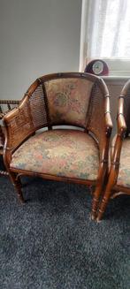 Bamboo stoelen, Ophalen