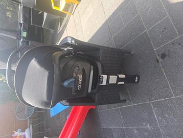 Isofix Familyfix Easy-fix base met maxi-cosi beschikbaar voor biedingen