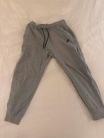 Nike Tech Broek - Large - Zelden Gedragen, Ophalen of Verzenden, Zo goed als nieuw, Maat 52/54 (L), Grijs