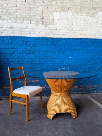  Vintage eettafel John & Eleanor McGuire, glas & bamboo beschikbaar voor biedingen