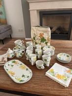 Servies Villeroy &Boch geranium, Ophalen, Zo goed als nieuw, Porselein, Compleet servies