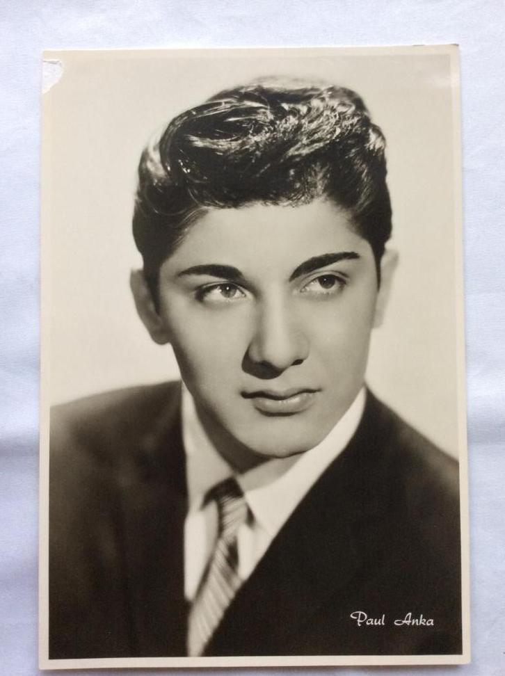 Paul Anka Amerikaanse zanger en songwriter 21 x 15 cm, Verzamelen, Ansichtkaarten | Themakaarten, Ongelopen, 1940 tot 1960, Sterren en Beroemdheden