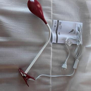 LED-klemlamp robijnrood met witte flex-arm beschikbaar voor biedingen