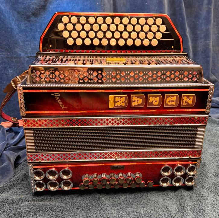 ZUPAN HARMONICA  ADGC. X BAS. KOFFER. RIEMEN vrp 3250 €, Muziek en Instrumenten, Accordeons, Zo goed als nieuw, Knopaccordeon