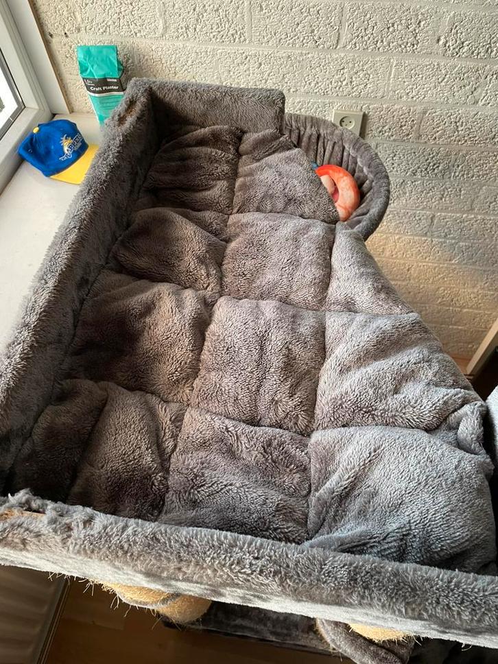 Zgan krabpaal van dierenvilla, Dieren en Toebehoren, Krabmeubelen, Zo goed als nieuw, Krabpaal, Ophalen of Verzenden