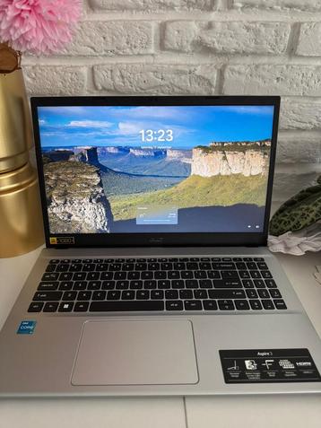 Acer Laptop - Intel i3, 8GB RAM, 256GB SSD beschikbaar voor biedingen