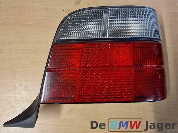 Achterlicht rechts BMW 3-serie Touring E36 63218371942, Auto-onderdelen, Verlichting, BMW, Gebruikt, Ophalen of Verzenden