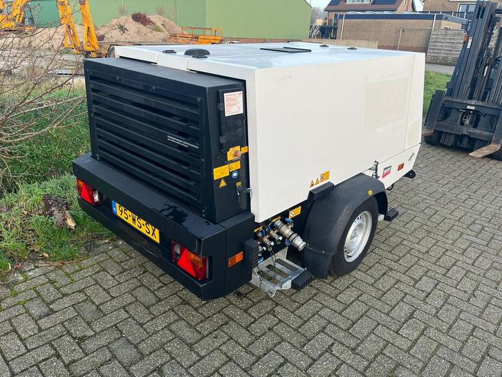 Kaeser M82 mobiele compressor 8400L/min Kubota diesel Stage5, Doe-het-zelf en Verbouw, Compressors, Zo goed als nieuw, 100 liter of meer