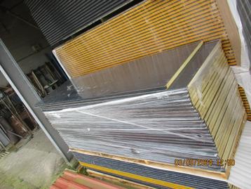 sandwichpanelen beschikbaar voor biedingen
