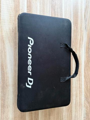 Pioneer DDJ-400 + draagtas beschikbaar voor biedingen