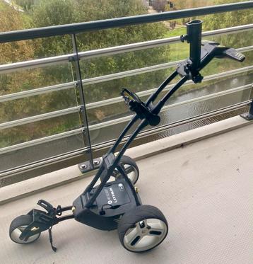 Elektrische Motocaddy M1 Pro golftrolley met parapluhouder beschikbaar voor biedingen