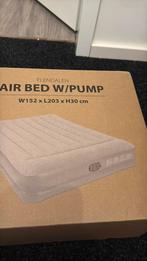 Air bed w /pump, Caravans en Kamperen, Ophalen, Zo goed als nieuw