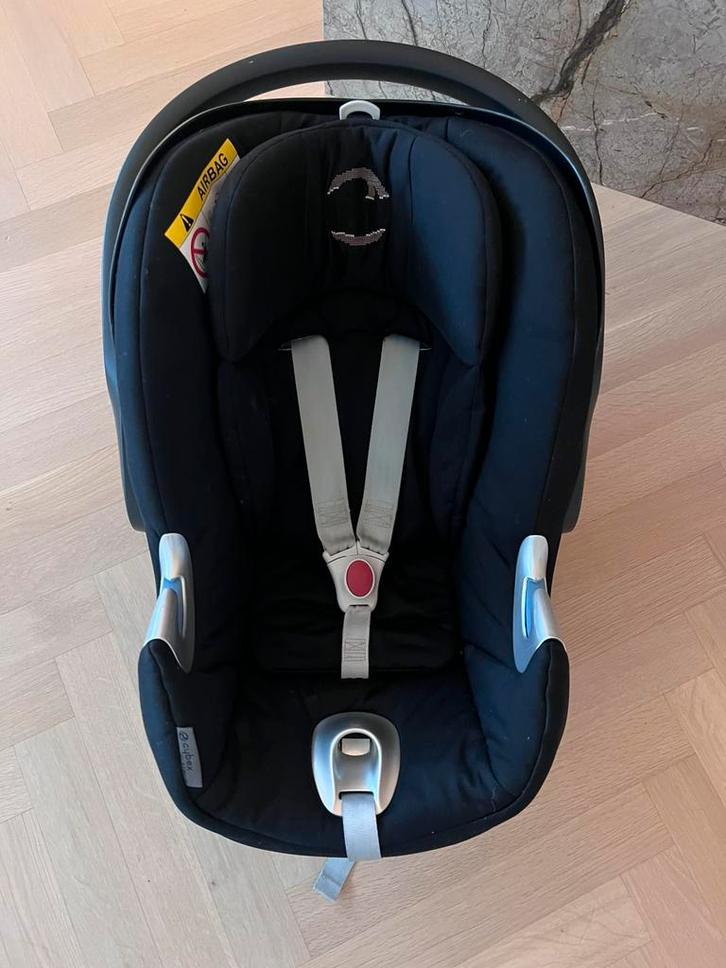 Cybex autostoel met base, Kinderen en Baby's, Autostoeltjes, Zo goed als nieuw, Overige merken, 0 t/m 13 kg, Isofix, Ophalen