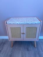 Poppencommode met Rotan Details, Ophalen, Overige materialen, Minder dan 50 cm, Nieuw