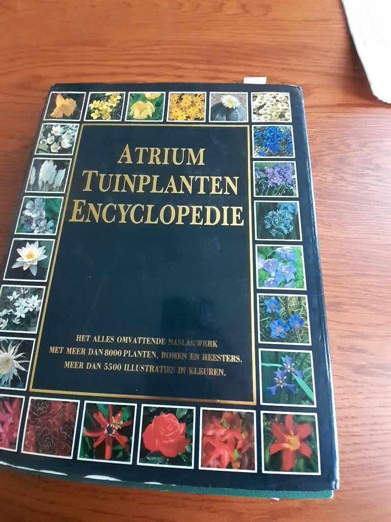 tuin encyclopedie, Boeken, Ophalen of Verzenden, Zo goed als nieuw, Tuinieren en Tuinplanten