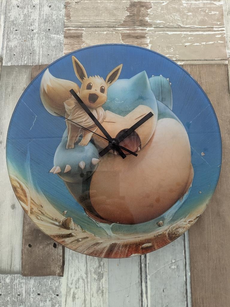 Pokemon wandklok met Eevee, Ophalen of Verzenden, Nieuw, Analoog, Wandklok