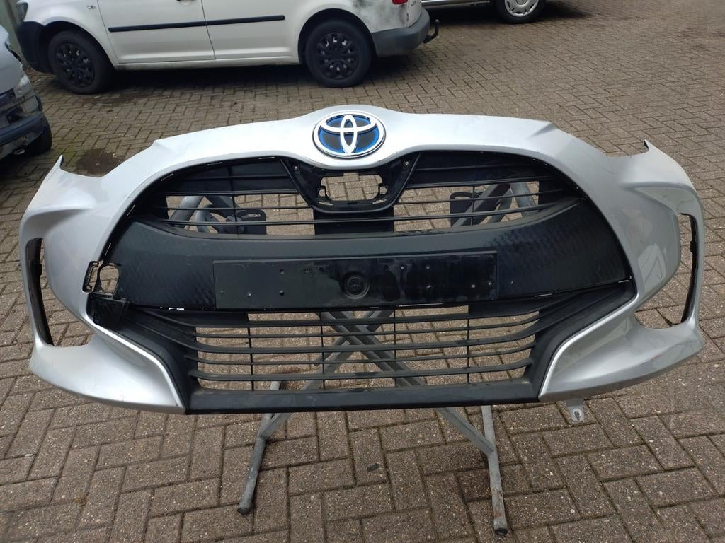 voorbumper Toyota Yaris 2021, Auto-onderdelen, Ophalen of Verzenden, Toyota, Bumper