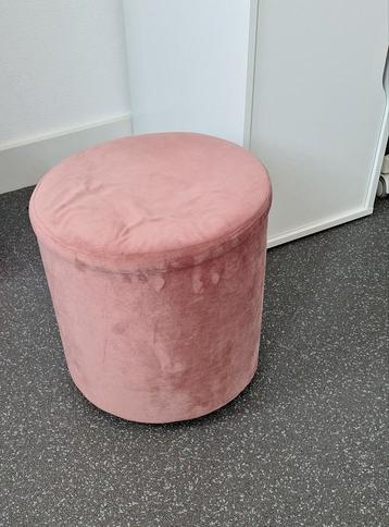 Poef velvet oud rose beschikbaar voor biedingen
