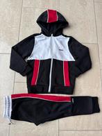 Hugo Boss trainingspak maat 6 - 114, Ophalen of Verzenden, Zo goed als nieuw, Jongen, Broek