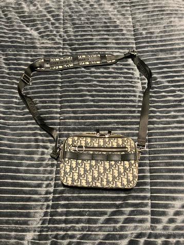Dior oblique jaguard safari messengerbag schoudertas beschikbaar voor biedingen