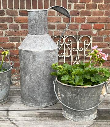 Brocante oud zinken melkbus beschikbaar voor biedingen