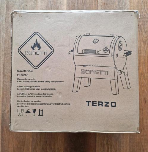 Nieuw! BBQ Boretti Therzo incl bbq pakket twv 380,-., Tuin en Terras, Houtskoolbarbecues, Nieuw, Ophalen of Verzenden