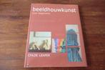 boek - Beeldhouwkunst voor beginners - Chloe Leaper, Boeken, Hobby en Vrije tijd, Ophalen of Verzenden, Gelezen, Kleien en Boetseren