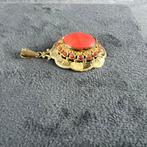 Gouden hanger | 14K | 5,37gr | ovale bloedkoraal | 401112, Sieraden, Tassen en Uiterlijk, Kettinghangers, Ophalen of Verzenden